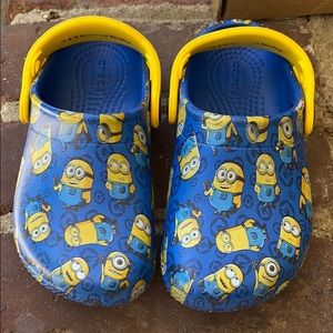 🍌Crocs Minions shoes size 8🍌